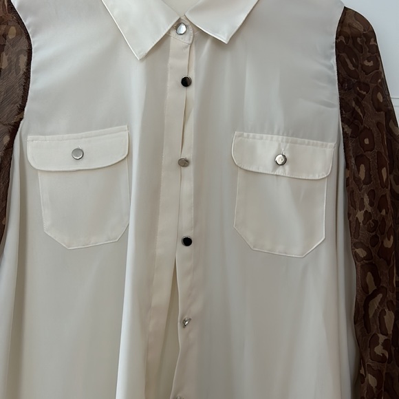 Notations ; ivory color, button-down blouse. Petite, size L/XL. - Picture 3 of 8